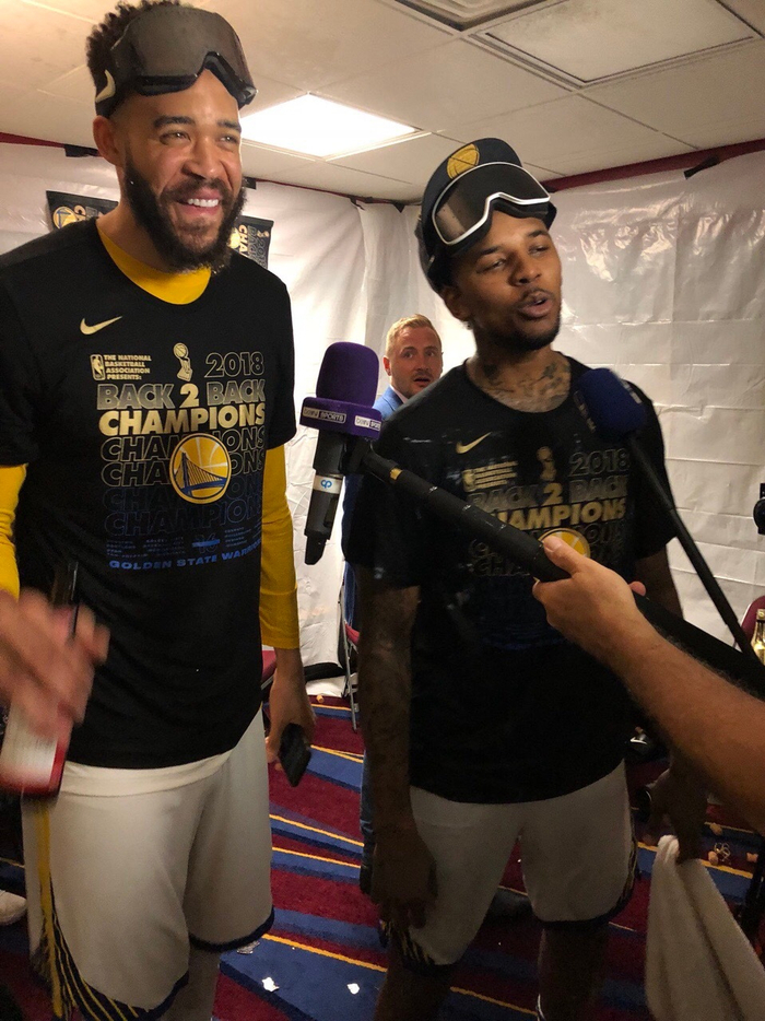 的首发意味 的首发意味