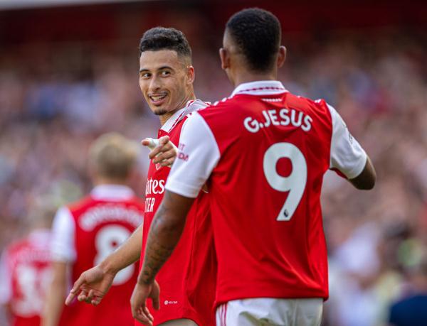 中卫搭档的 中卫搭档的